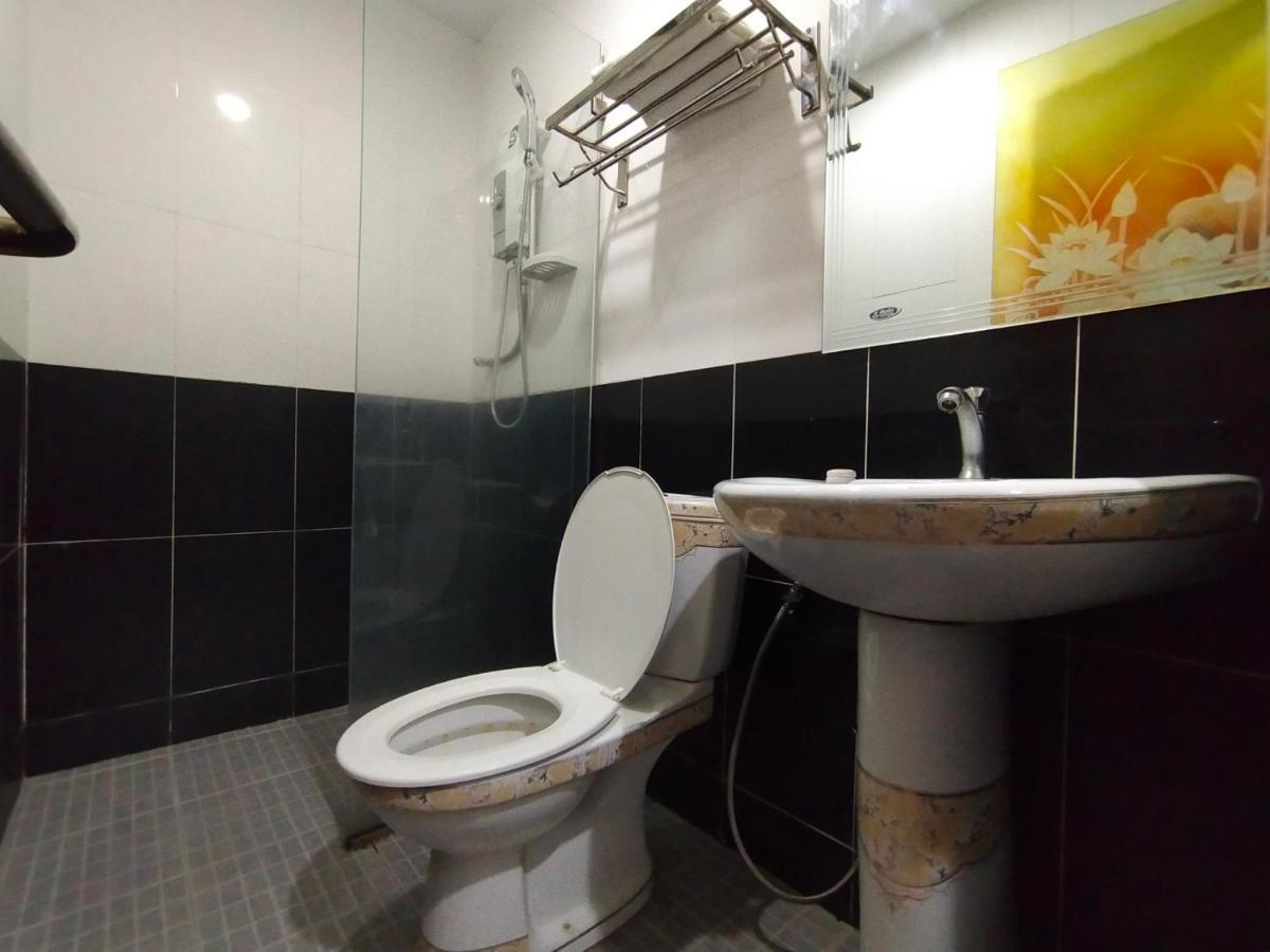 Oyo 90248 Kapitan Inn Bintulu Εξωτερικό φωτογραφία