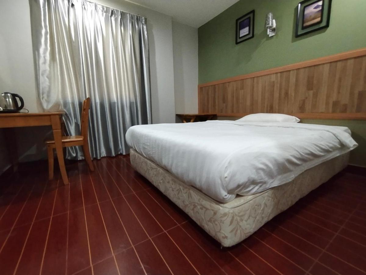 Oyo 90248 Kapitan Inn Bintulu Εξωτερικό φωτογραφία
