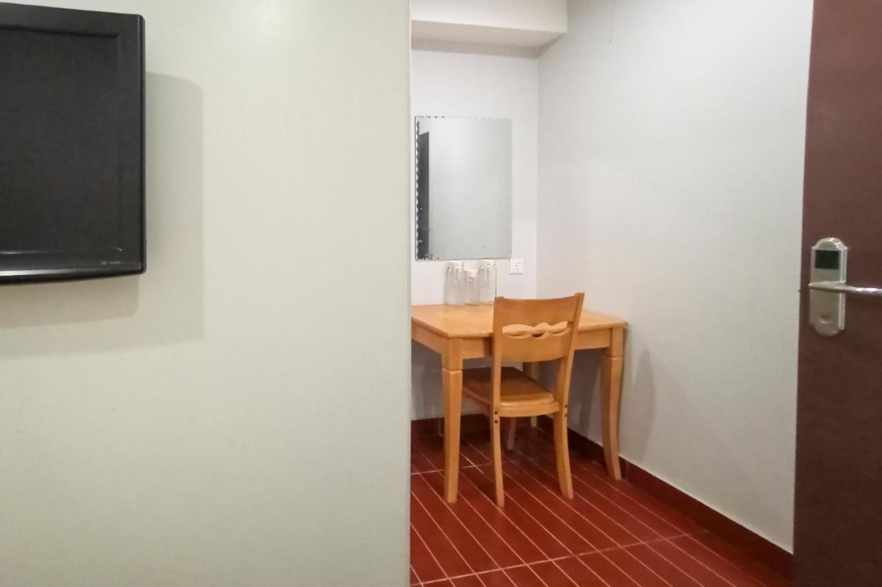 Oyo 90248 Kapitan Inn Bintulu Εξωτερικό φωτογραφία